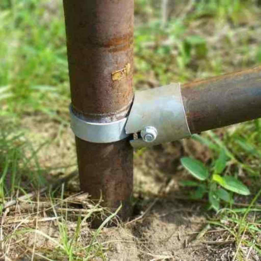 Close up picture of angled Fence Bullet installed using the N brace kit. If you are looking to build a half brace, explore affordable N brace kits available from Bullet Fence Systems. 